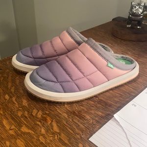 Sanuk womens slippers